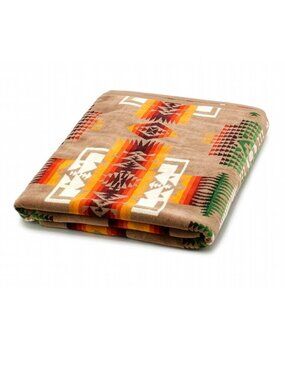 PENDLETON XB233-51114 JACQUARD SPA TOWL CHIEF JOSEPH KAHKI